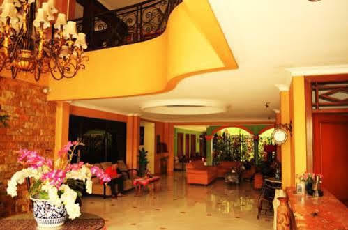 Mahadria Hotel Серанг Экстерьер фото