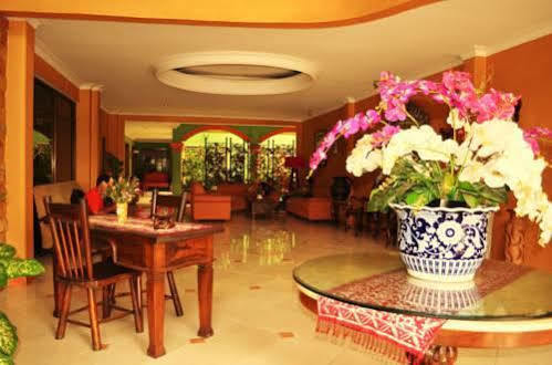 Mahadria Hotel Серанг Экстерьер фото
